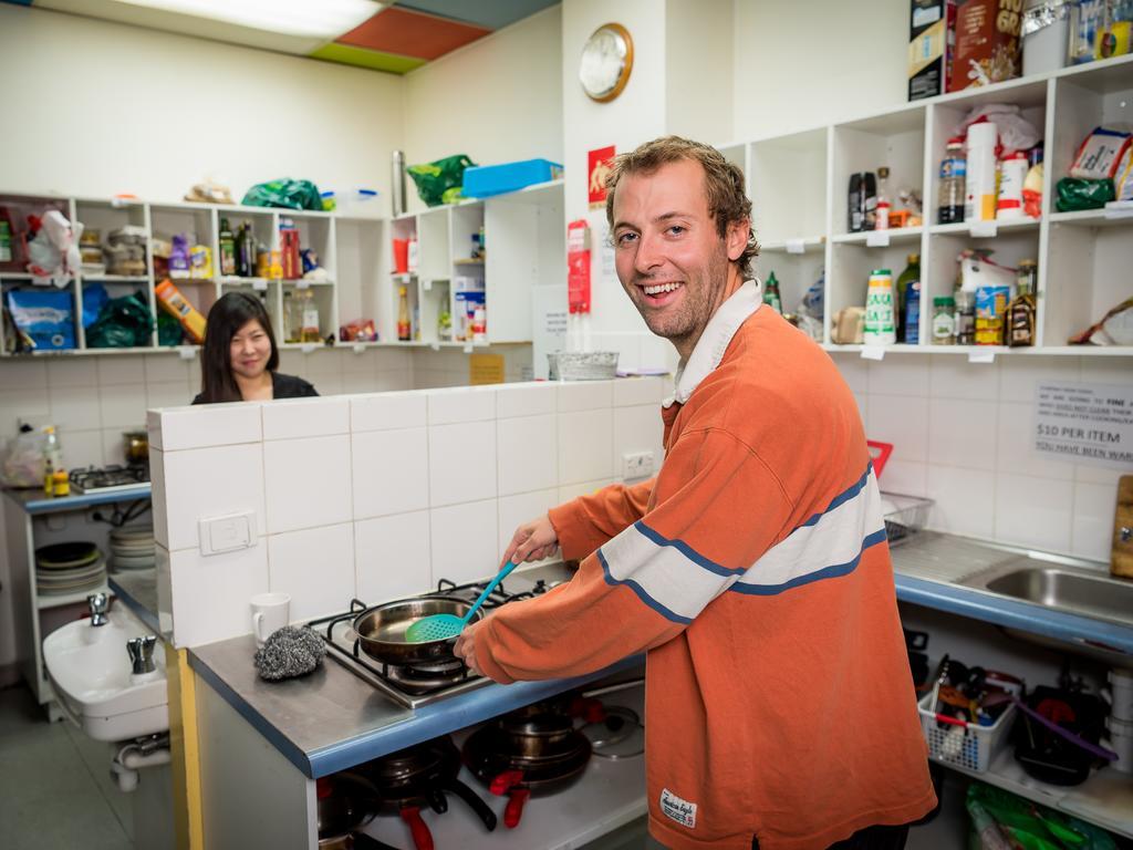 Blue Galah International Backpackers Hostel Adelaide Exterior photo