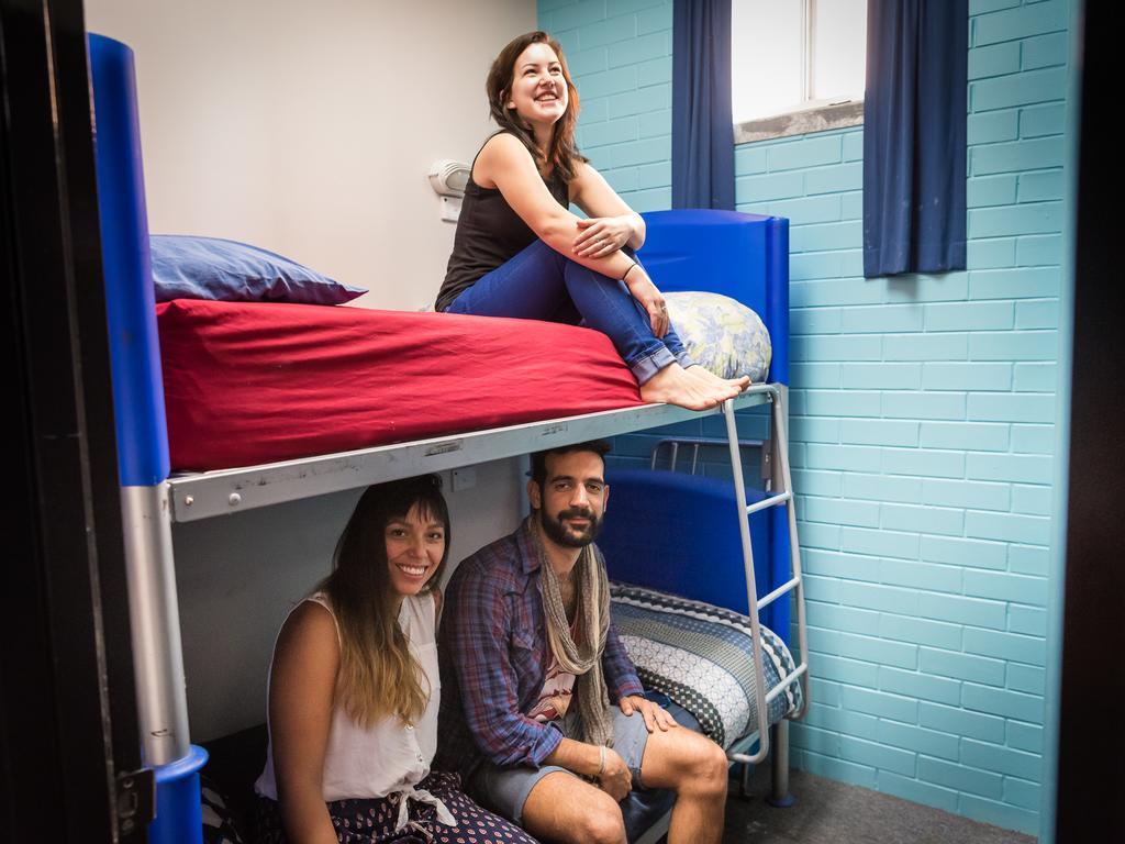 Blue Galah International Backpackers Hostel Adelaide Exterior photo