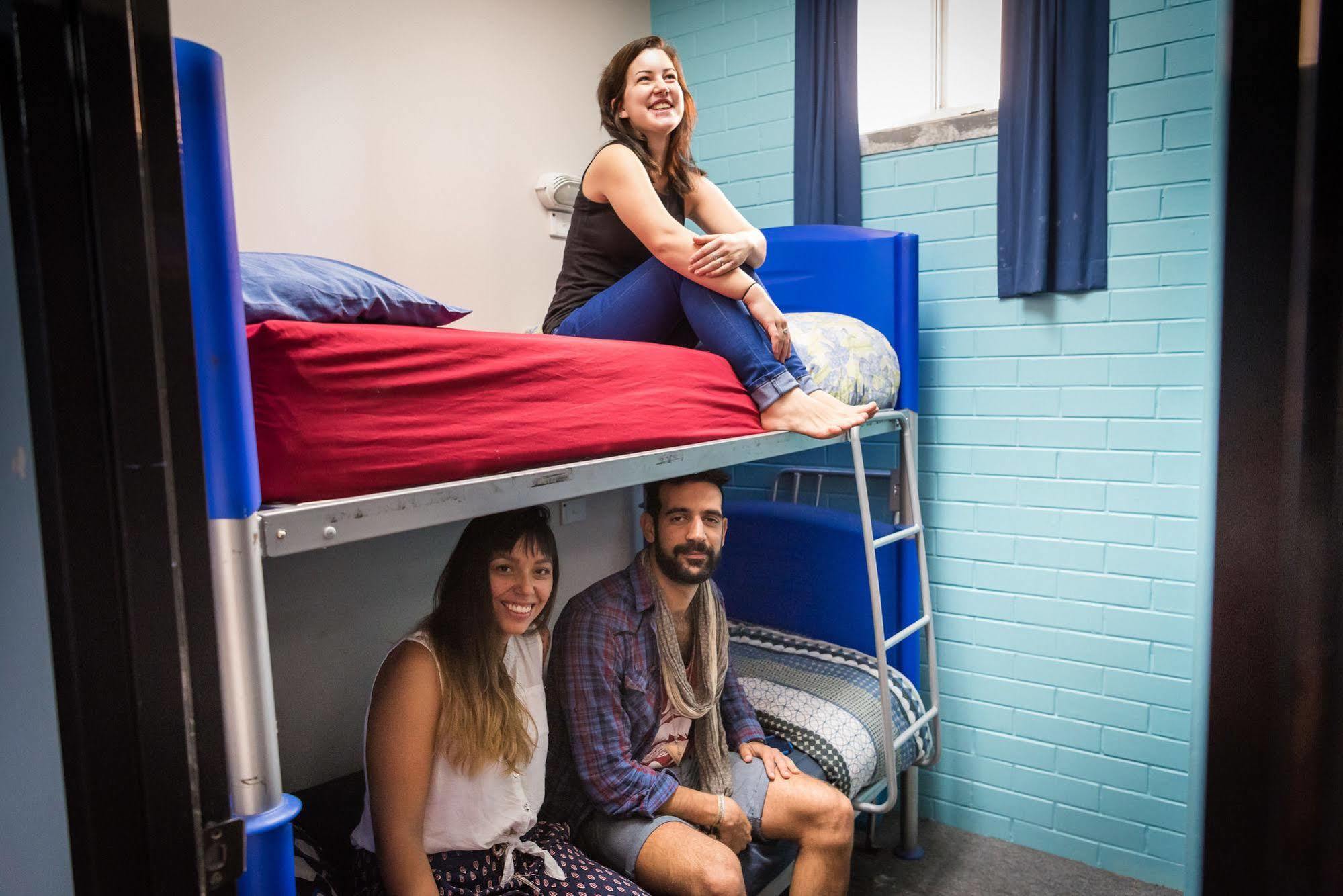 Blue Galah International Backpackers Hostel Adelaide Exterior photo